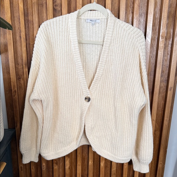 Madewell Shirttail Cardigan Sweater in Antique Cream. M - Picture 2 of 9